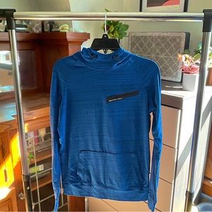 American Eagle - Long Sleeve Tech-Wear; Blue, XS